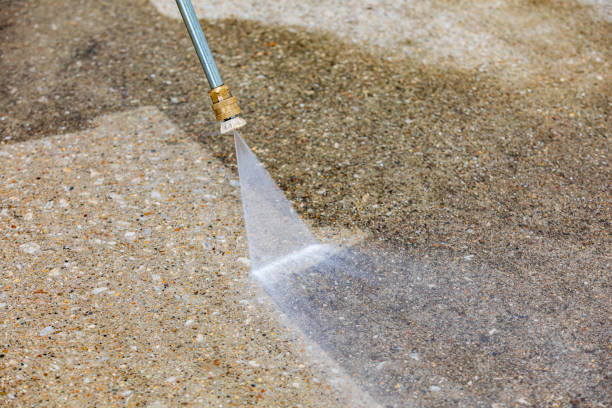 Best Gutter Cleaning and Brightening in Onalaska, WI